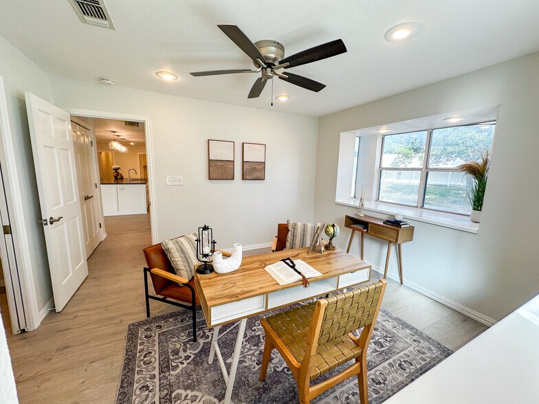 More Photos Of 3952 Tin Top Rd, Weatherford Flex For Sale