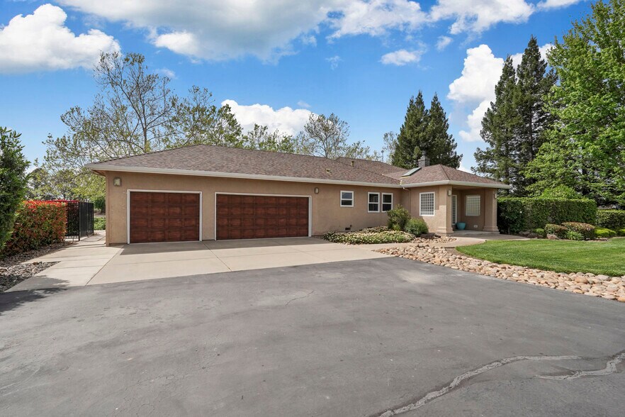 More Photos Of 10675 Valensin Rd, Galt Winery Vineyard For Sale