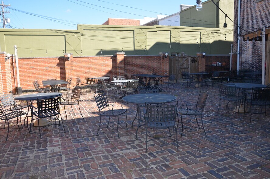 More Photos Of 11 Benton Ave E, Albia Restaurant For Sale