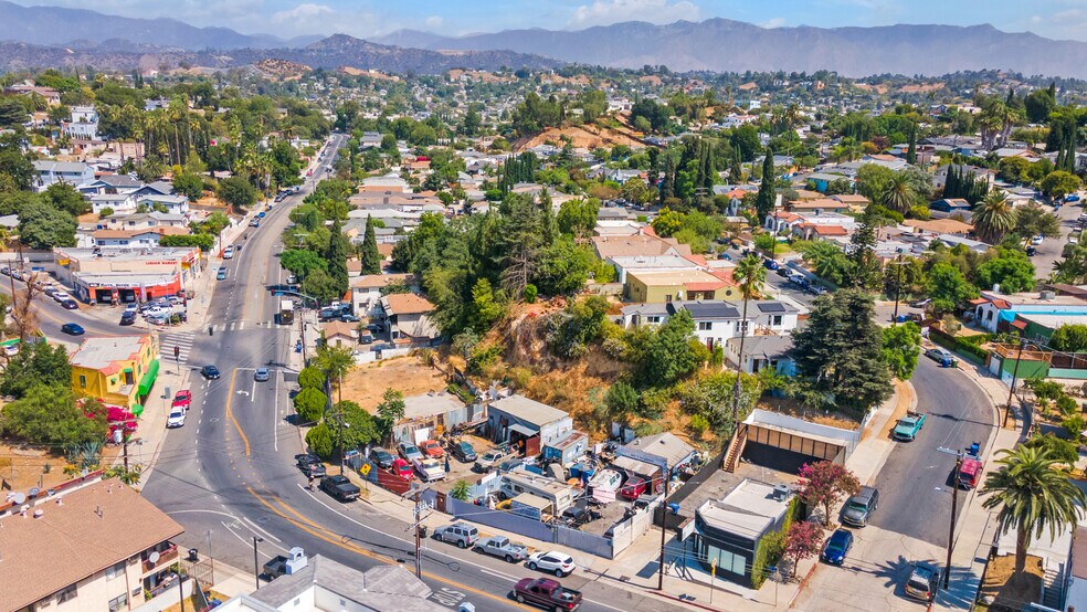 More Photos Of 768 N Avenue 50, Los Angeles Storefront Retail Office For Sale