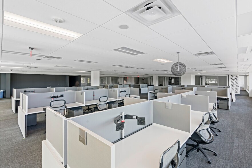 More Photos Of 700 Dresher Rd, Horsham Township Office For Lease