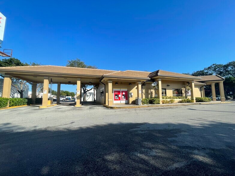 Primary Photo Of 5991 Anglers Ave, Fort Lauderdale Bank For Lease