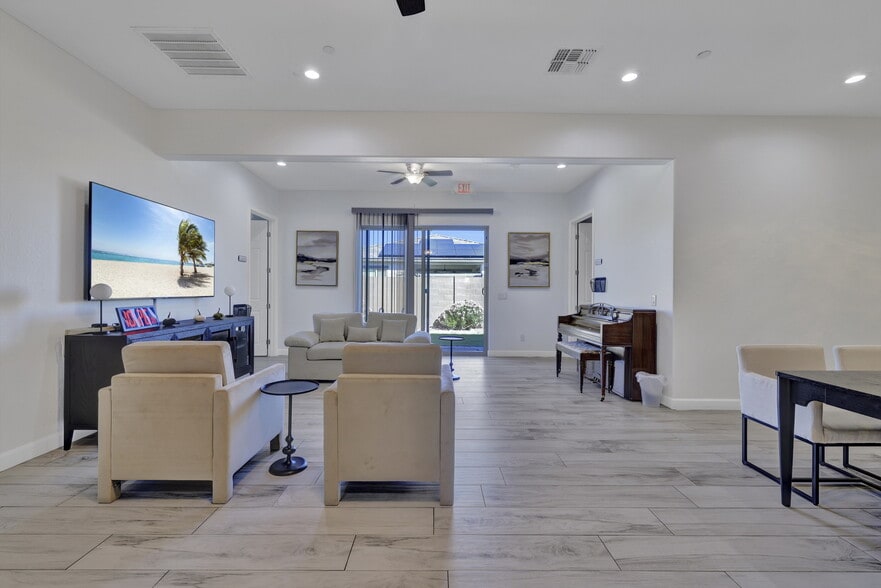 More Photos Of EXCEPTIONAL SURPRISE ALH INVESTMENT, Surprise Assisted Living For Sale