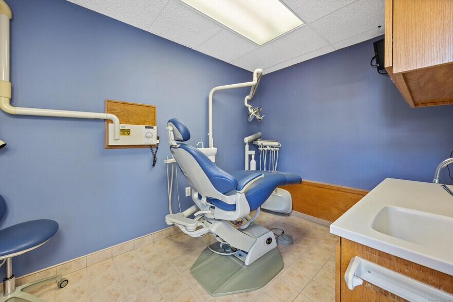 More Photos Of 350 S Main St, Cheshire Medical For Sale
