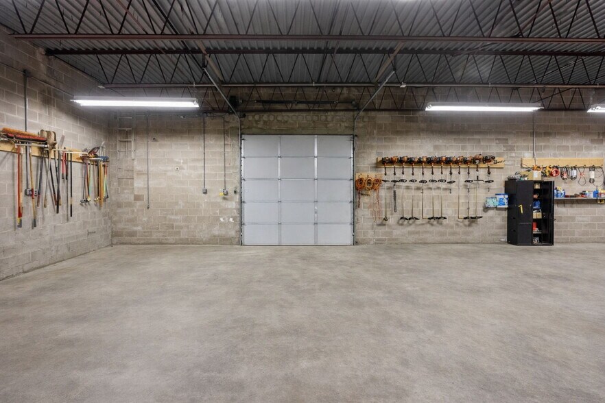 More Photos Of 2930 Clymer Ave, Telford Industrial For Lease