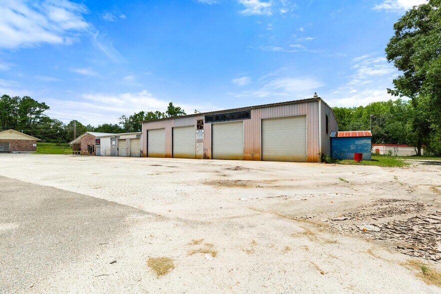 More Photos Of 15928 County Road 108, Hilliard Service For Sale