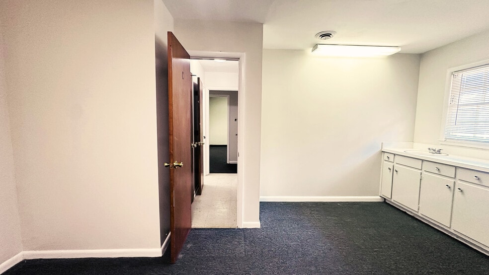 More Photos Of 3594 Old Chamblee Tucker Rd, Atlanta Medical For Lease