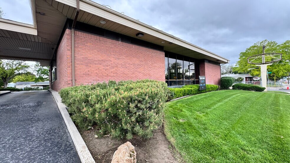 More Photos Of 159 W Center St, Midvale Bank For Lease