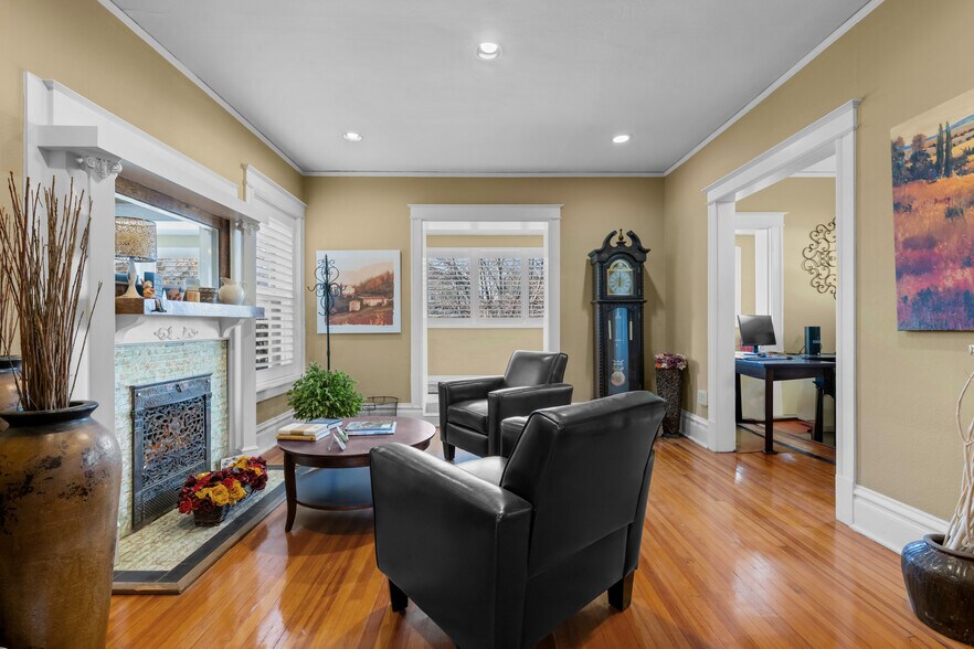 More Photos Of 562 N Ogden St, Denver Office For Sale