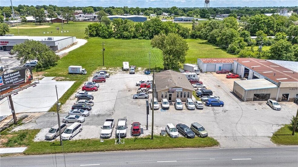 More Photos Of 121 N Bloomington St, Lowell Land For Sale