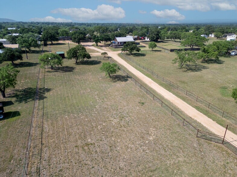 More Photos Of 310 Cortez Trl, Buchanan Dam Trailer Camper Park For Sale