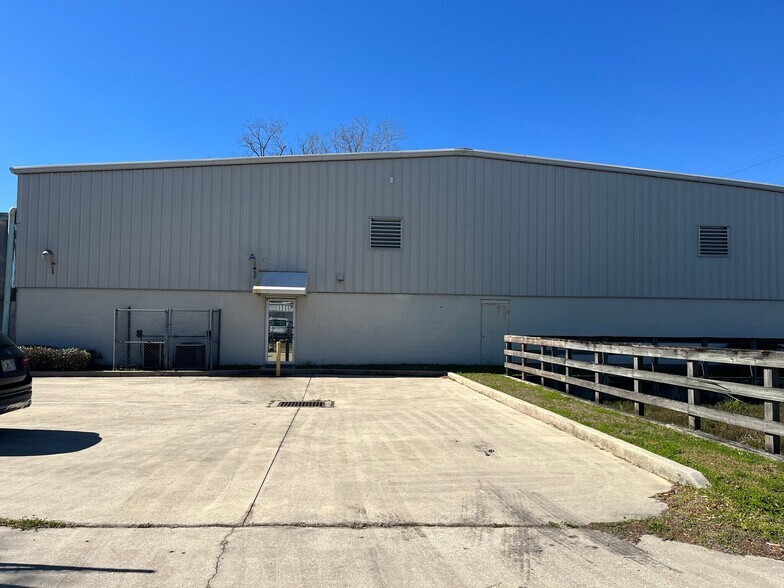 More Photos Of 4211 Highway Ave, Jacksonville Warehouse For Sale