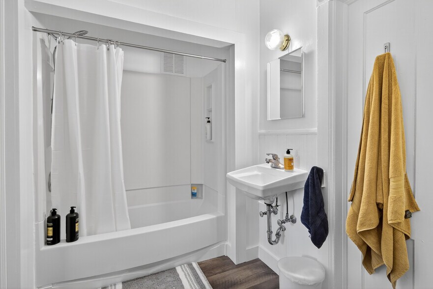 More Photos Of 310 Pleasant St, Ithaca Apartments For Sale