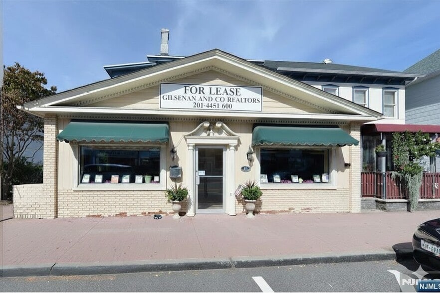 Primary Photo Of 47 E Main St, Ramsey Office Residential For Lease