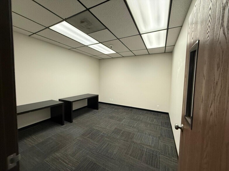 More Photos Of 7901 Vickers St, San Diego Office For Lease