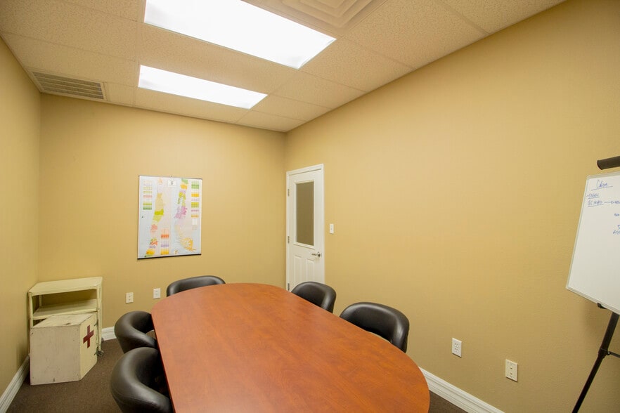 More Photos Of 1005 Snively Ave, Winter Haven Refrigeration Cold Storage For Sale