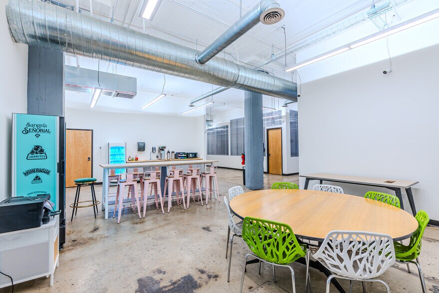 More Photos Of 1601 Magoffin Ave, El Paso Office Residential For Lease