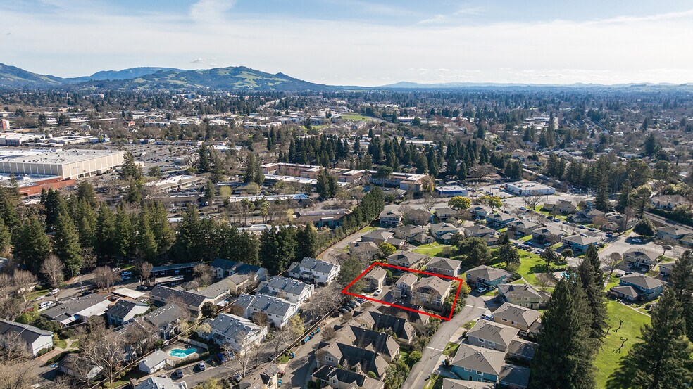 More Photos Of 2131 Naomi Pl, Santa Rosa Apartments For Sale