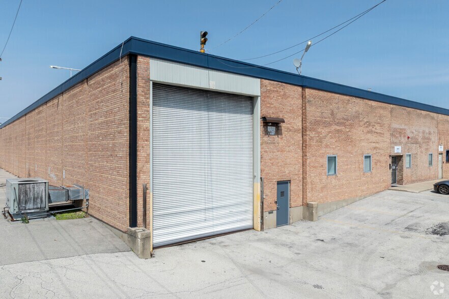More Photos Of 2600 S 25th Ave, Broadview Warehouse For Lease