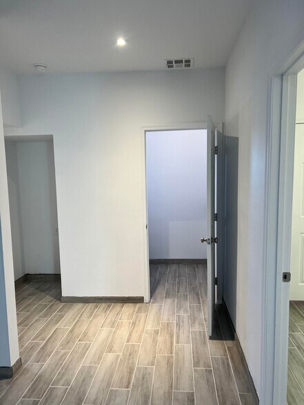 More Photos Of 404 E Centre Ave, Buckeye Warehouse For Sale