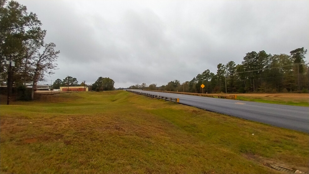 More Photos Of 120 NW 304 Loop, Crockett Daycare Center For Sale