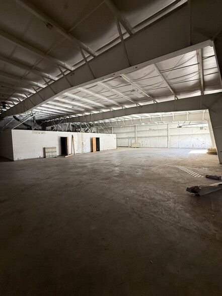 More Photos Of 3450 Fillmore Ridge Hts, Colorado Springs Warehouse For Lease