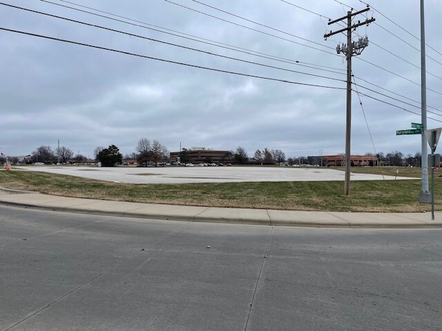 More Photos Of Maryland @ Walnut Lawn, Springfield Land For Sale