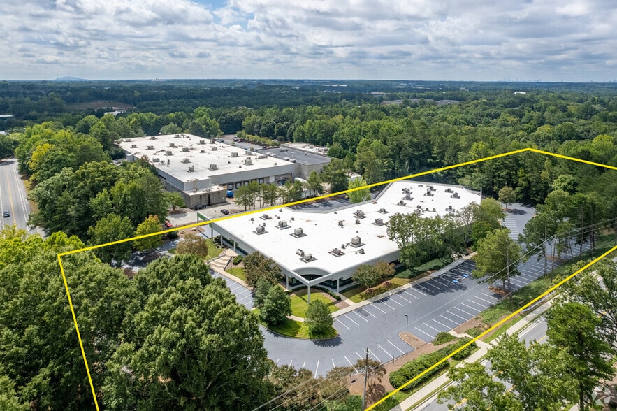 More Photos Of 680 Engineering Dr, Peachtree Corners Research And Development For Lease
