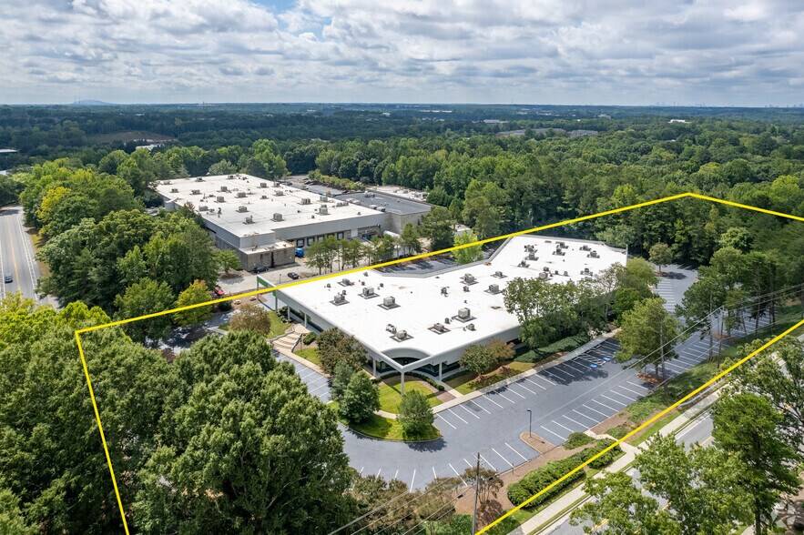 More Photos Of 680 Engineering Dr, Peachtree Corners Research And Development For Sale