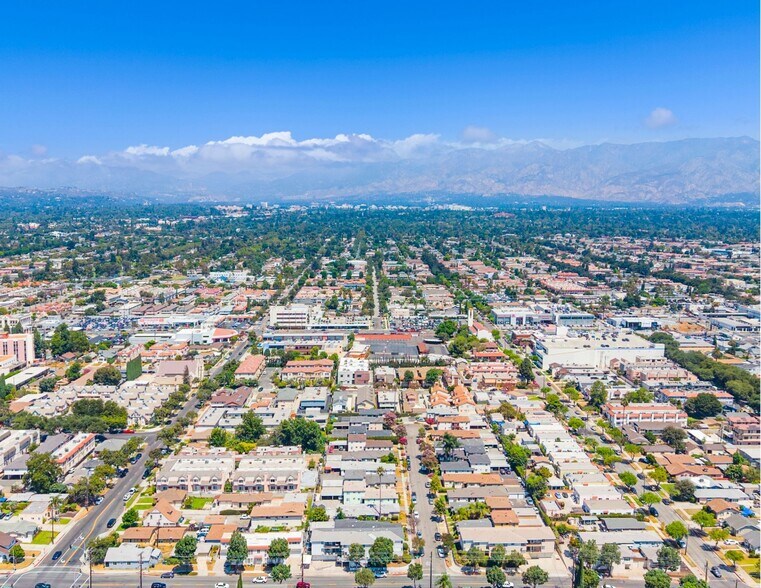More Photos Of 221 S Bushnell Ave, Alhambra Multifamily For Sale