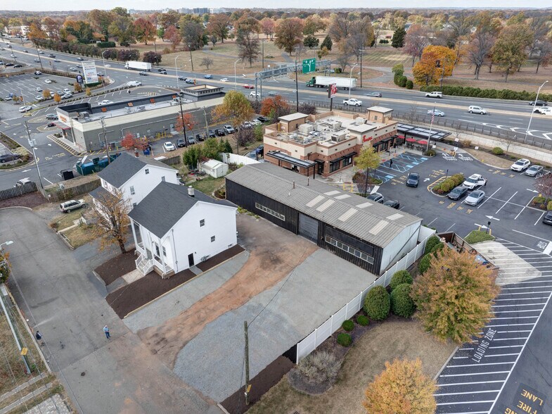More Photos Of 12 Jansen Ave, Woodbridge Warehouse For Sale