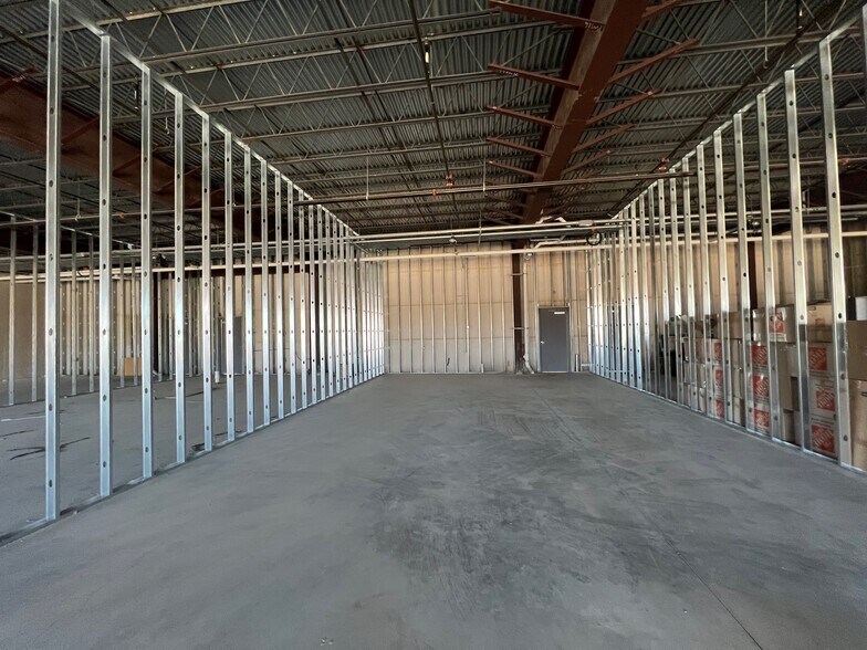 More Photos Of 4899 Highway 6, Missouri City Restaurant For Lease