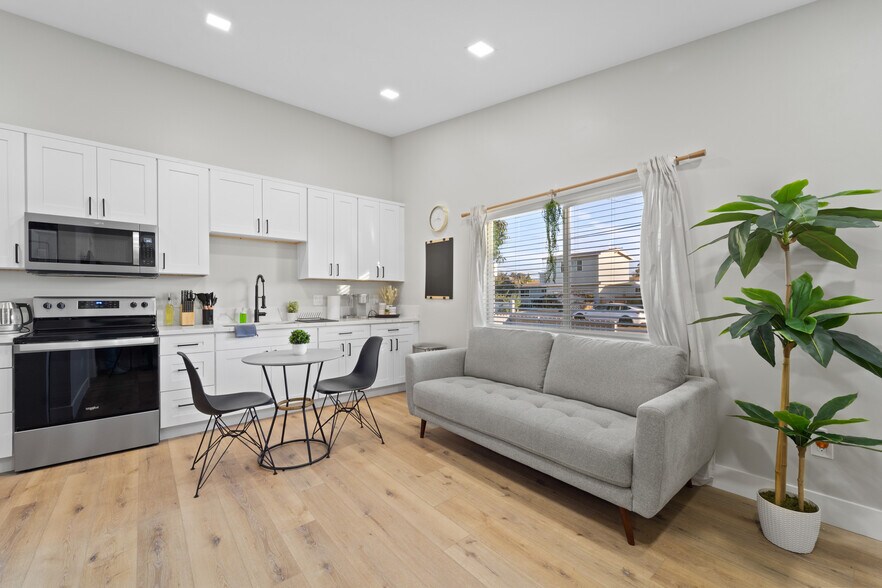 More Photos Of 3019-23 E 10th Street, National City Apartments For Sale