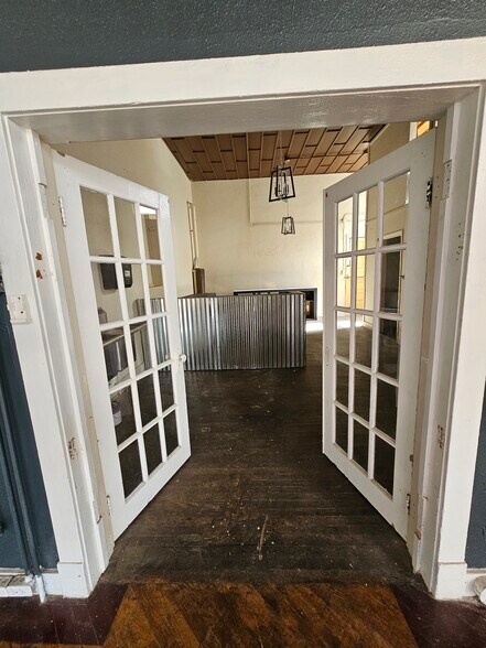 More Photos Of 330 S Union Ave, Pueblo Storefront Retail Office For Lease