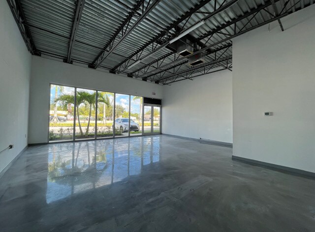 More Photos Of 4250 W Hallandale Beach Blvd, Pembroke Park Storefront Retail Office For Sale
