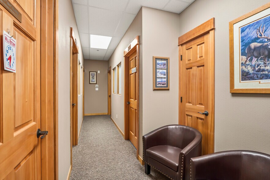 More Photos Of 267 NE 2nd St, Prineville Office For Sale