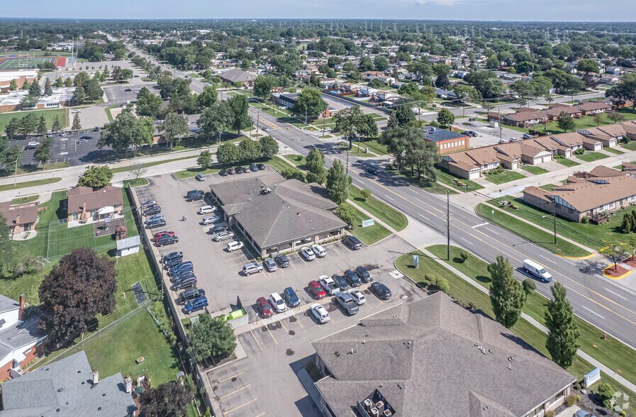 More Photos Of 29753 Hoover Rd, Warren Medical For Sale