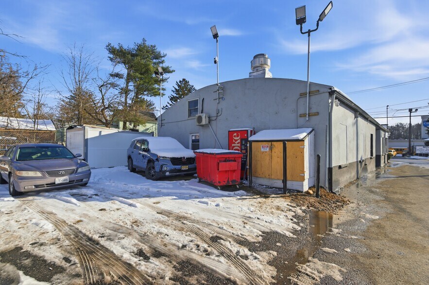 More Photos Of 59 W Church St, Spring Valley Auto Repair For Sale