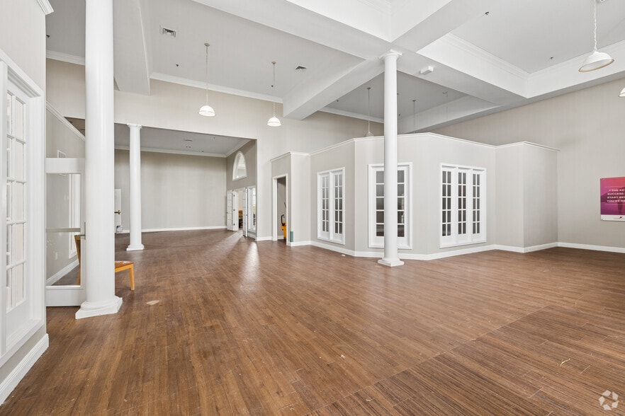 More Photos Of 3428 Gulf Breeze Pky, Gulf Breeze Congregate Senior Housing For Sale