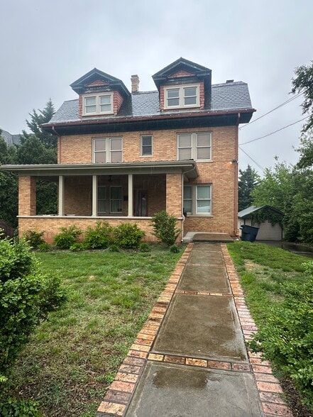 Primary Photo Of 2319 Avenham Ave SW, Roanoke Apartments For Sale