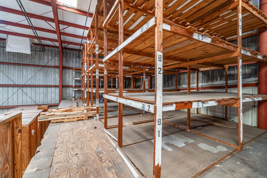 More Photos Of 125 Lurton St, Pensacola Distribution For Lease