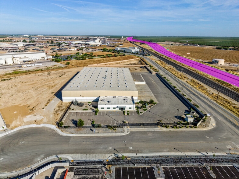More Photos Of 6850 New Kapittel Ct, Shafter Warehouse For Sale