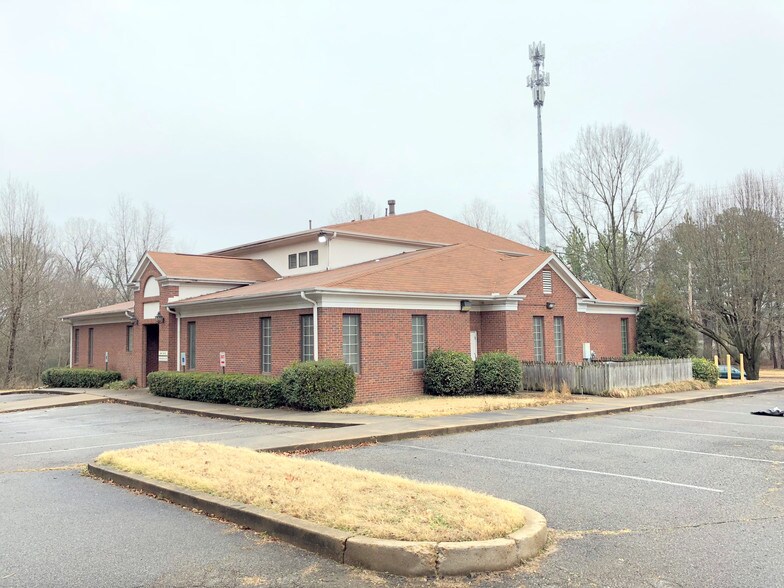 More Photos Of 3809 New Covington Pike, Memphis Medical For Lease