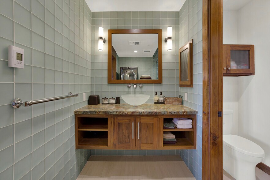 More Photos Of 1403 N El Camino Real, San Clemente Office For Sale