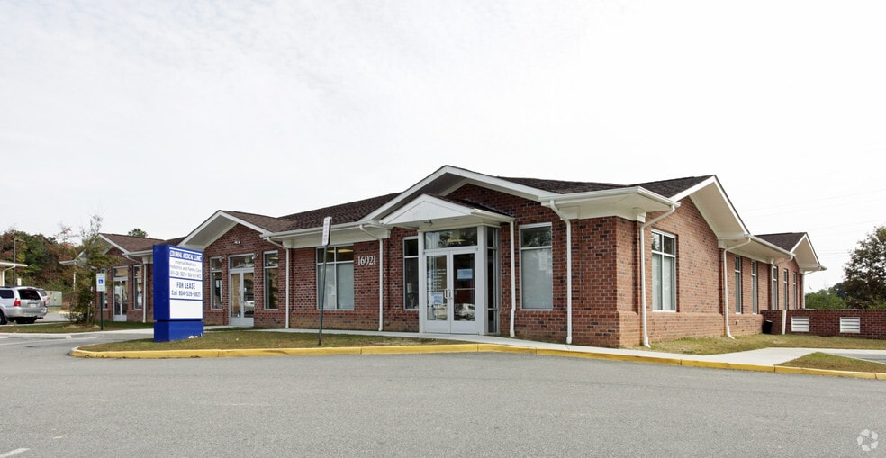 More Photos Of 16021 Kairos Rd, Colonial Heights Medical For Lease