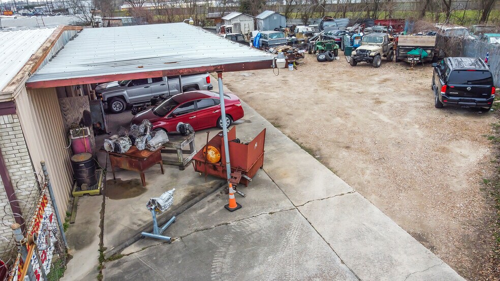 More Photos Of 2510 Shaver St, Pasadena Warehouse For Sale