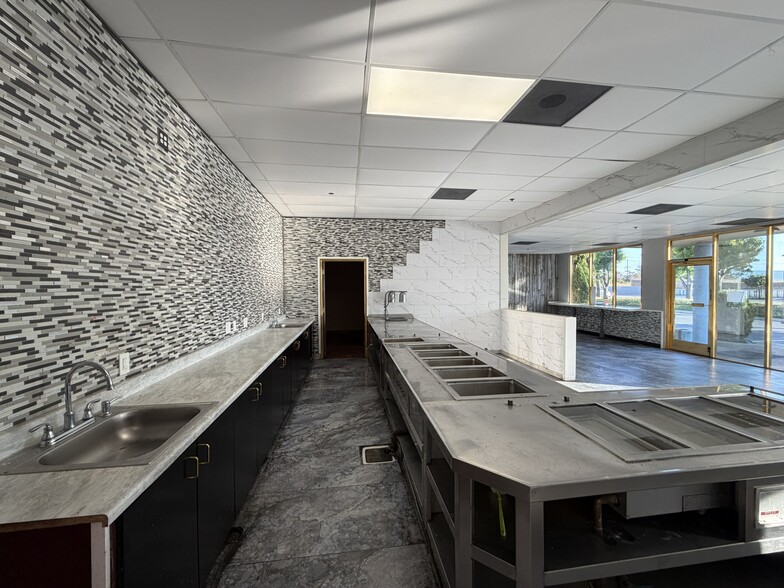 More Photos Of 46560 Fremont Blvd, Fremont Warehouse For Sale