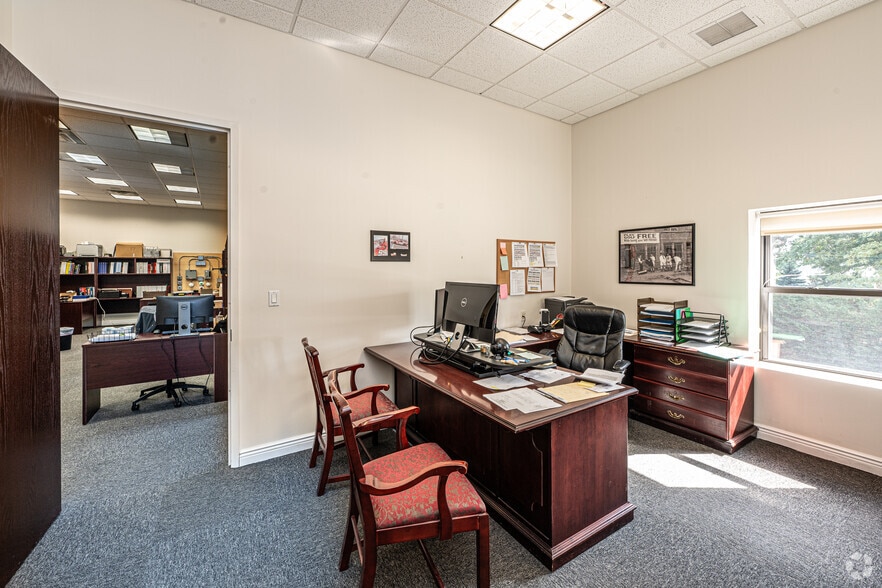 More Photos Of 607 Sunrise Hwy, Bellmore Storefront Retail Office For Sale