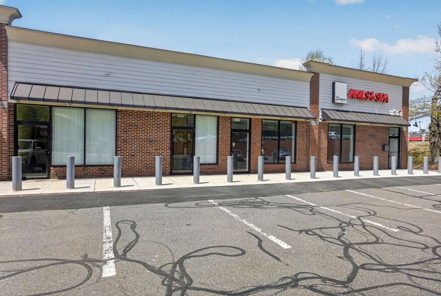 More Photos Of 214 Broadway, Saugus Unknown For Lease