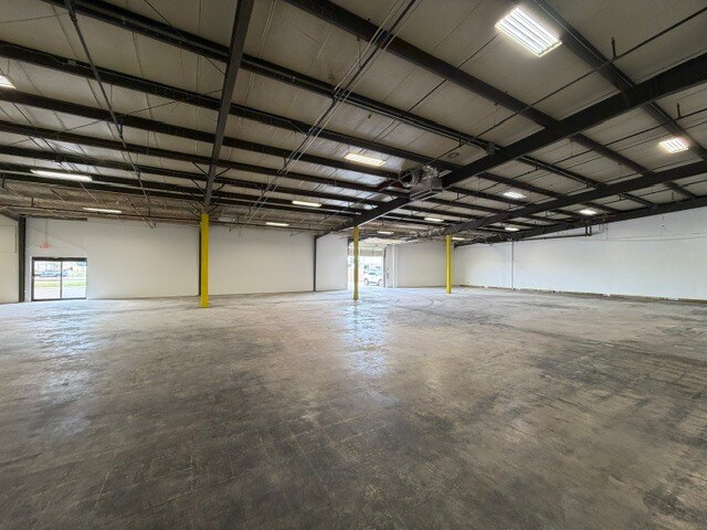 More Photos Of 5809-5835 W Reno Ave, Oklahoma City Storefront For Lease